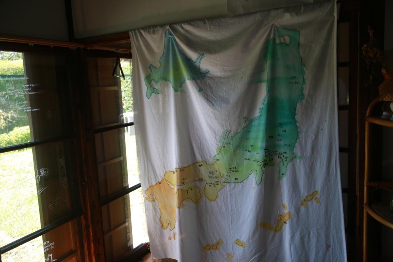 Guest House Yukari Tsuru Екстер'єр фото